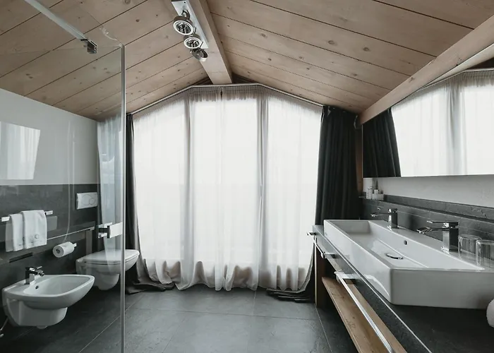 Eco & Wellness Boutique Sonne Ливиньо